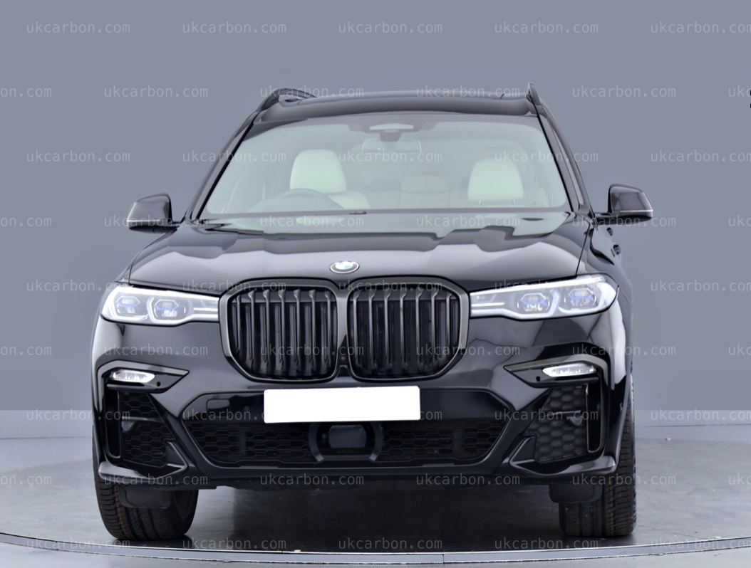 BMW X7 X7M Gloss Black Front Grille Replacement M Performance G07 by UKCarbon