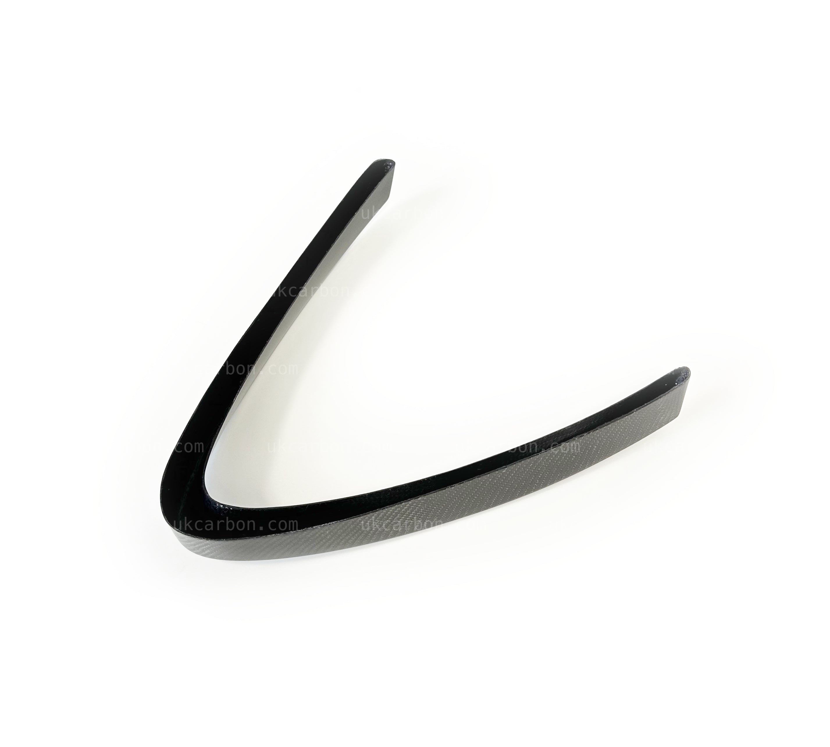 Alfa Romeo Giulia Carbon Fibre V Shield Grill Cover by UKCarbon
