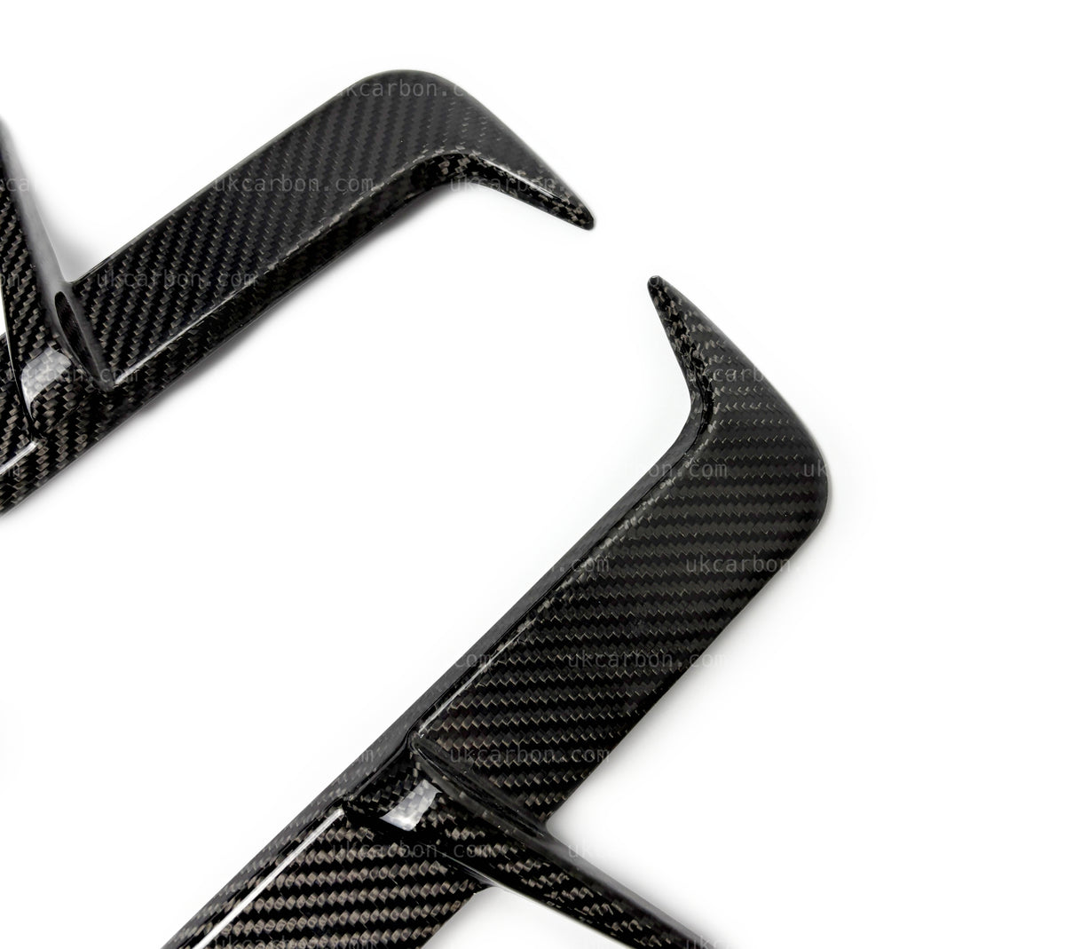 BMW M5 G90 G99 Rear Carbon Fibre Bumper Trim