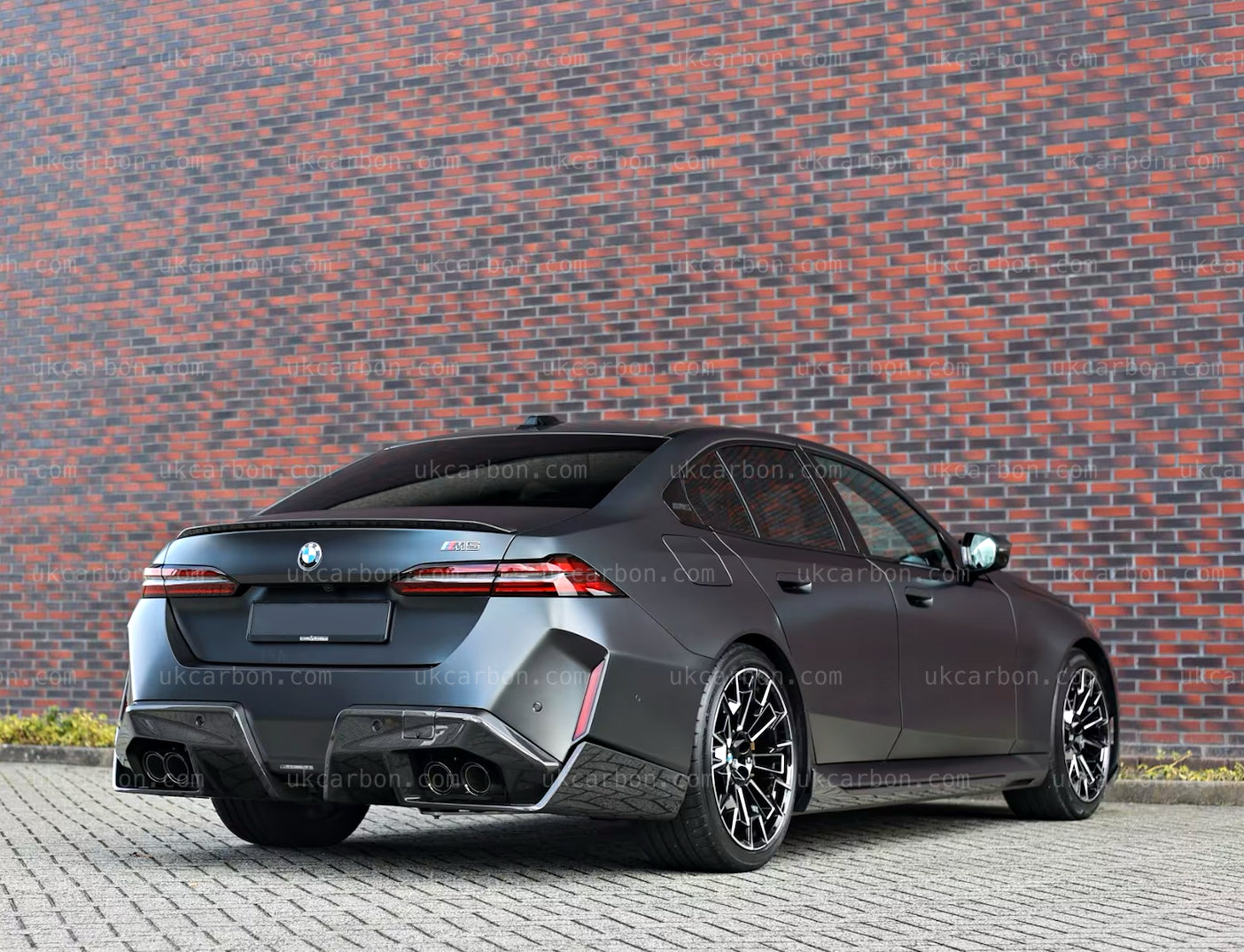 BMW M5 Diffuser Pre Preg G90 G99 M Performance Style Kit