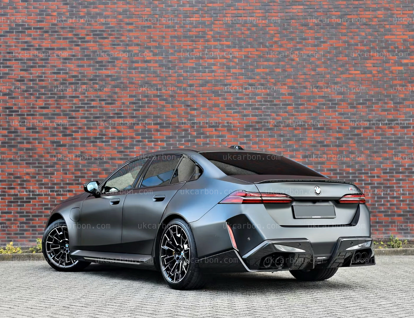 BMW M5 Diffuser Pre Preg G90 G99 M Performance Style Kit