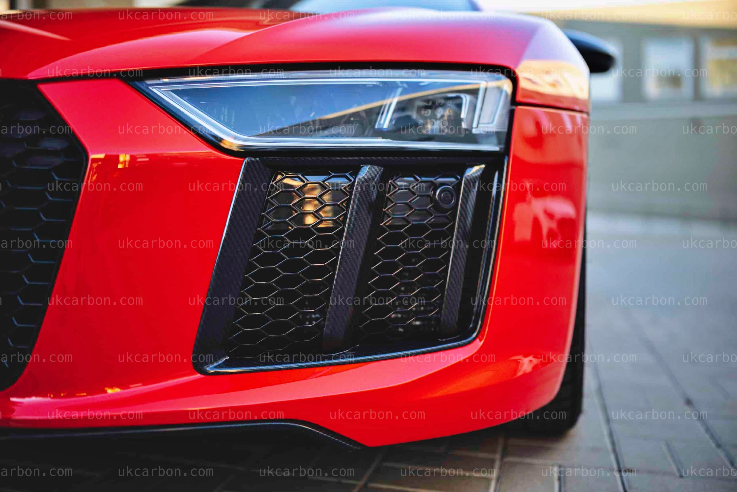 Audi R8 Front Carbon Fibre Pre Preg Bumper Grille Kit