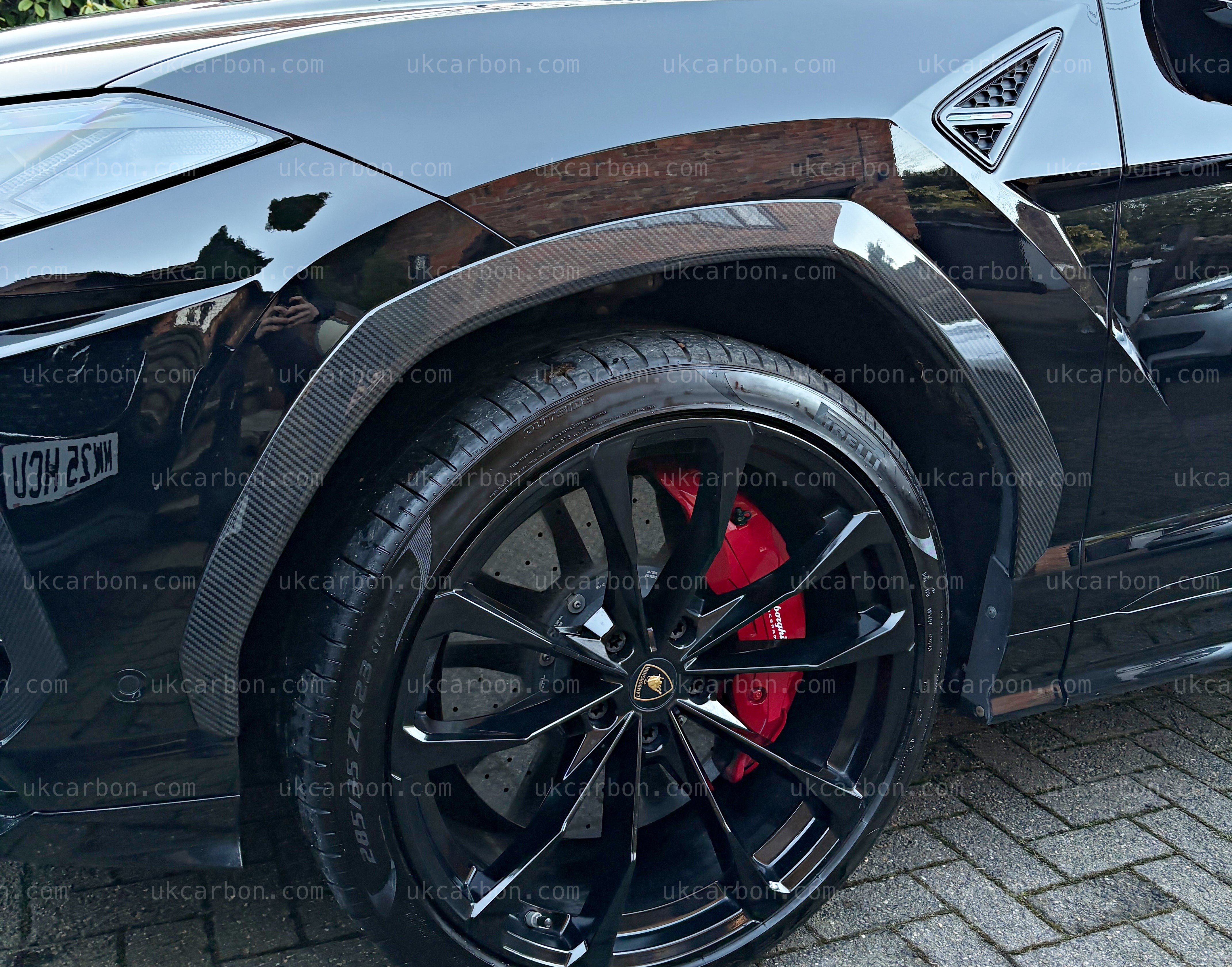 Lamboghini Urus Carbon Fibre Wheel Arch Trim Kit Pre Preg Fender