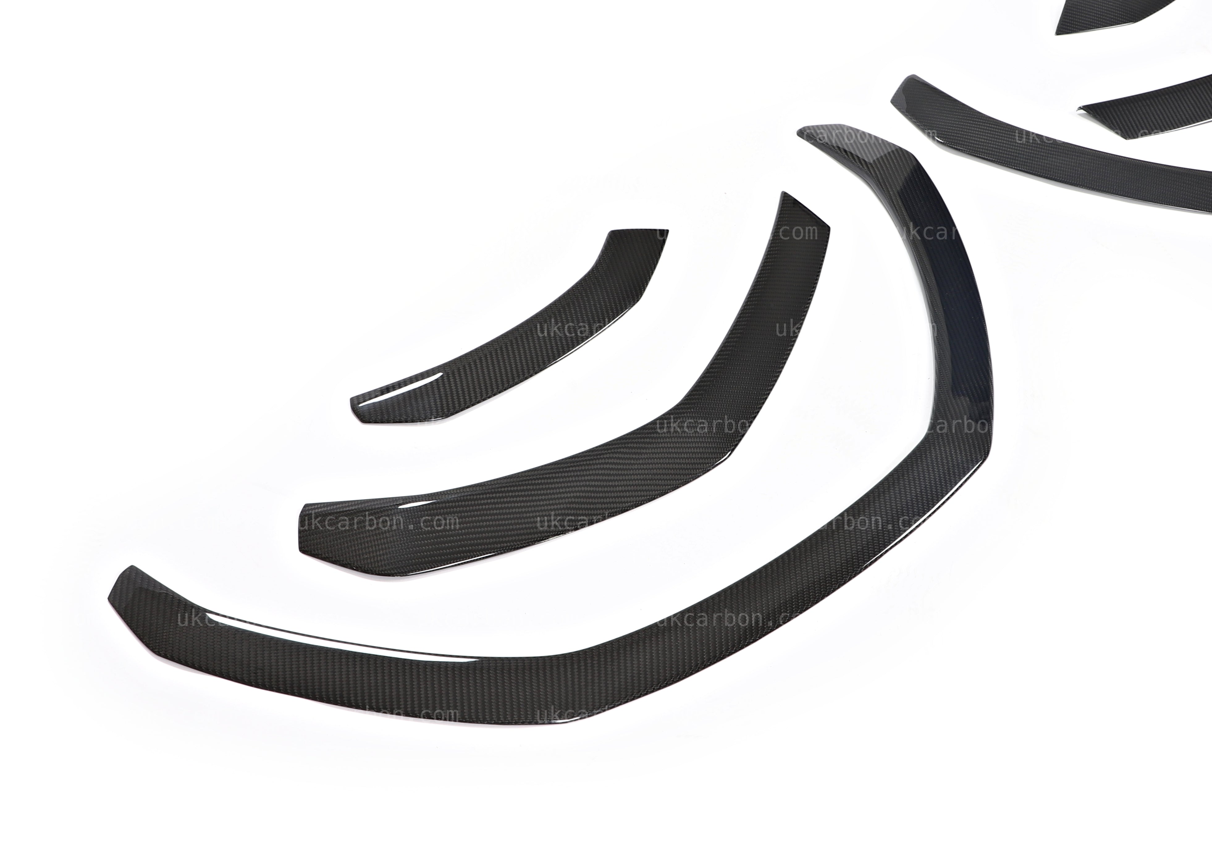 Lamboghini Urus Carbon Fibre Wheel Arch Trim Kit Pre Preg Fender