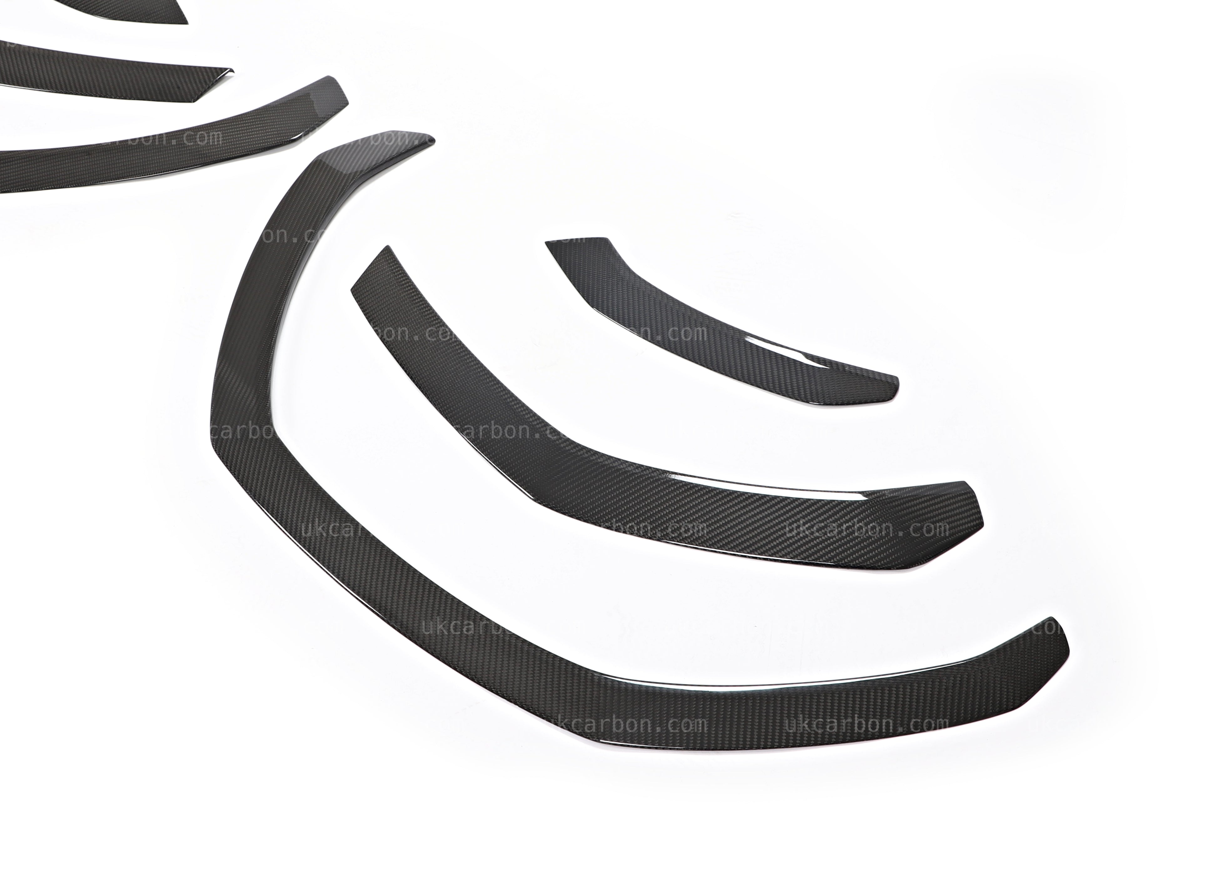 Lamboghini Urus Carbon Fibre Wheel Arch Trim Kit Pre Preg Fender