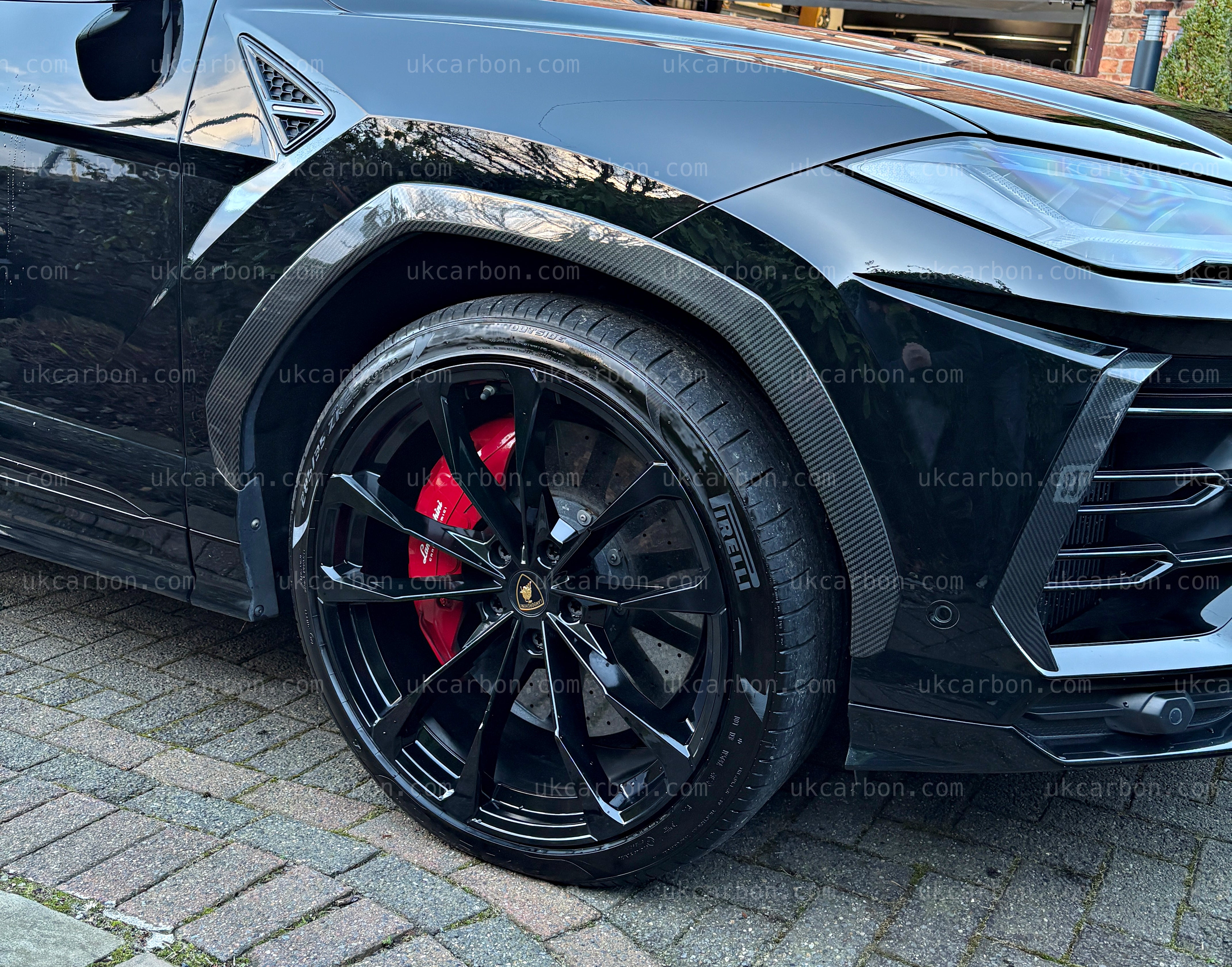 Lamboghini Urus Carbon Fibre Wheel Arch Trim Kit Pre Preg Fender