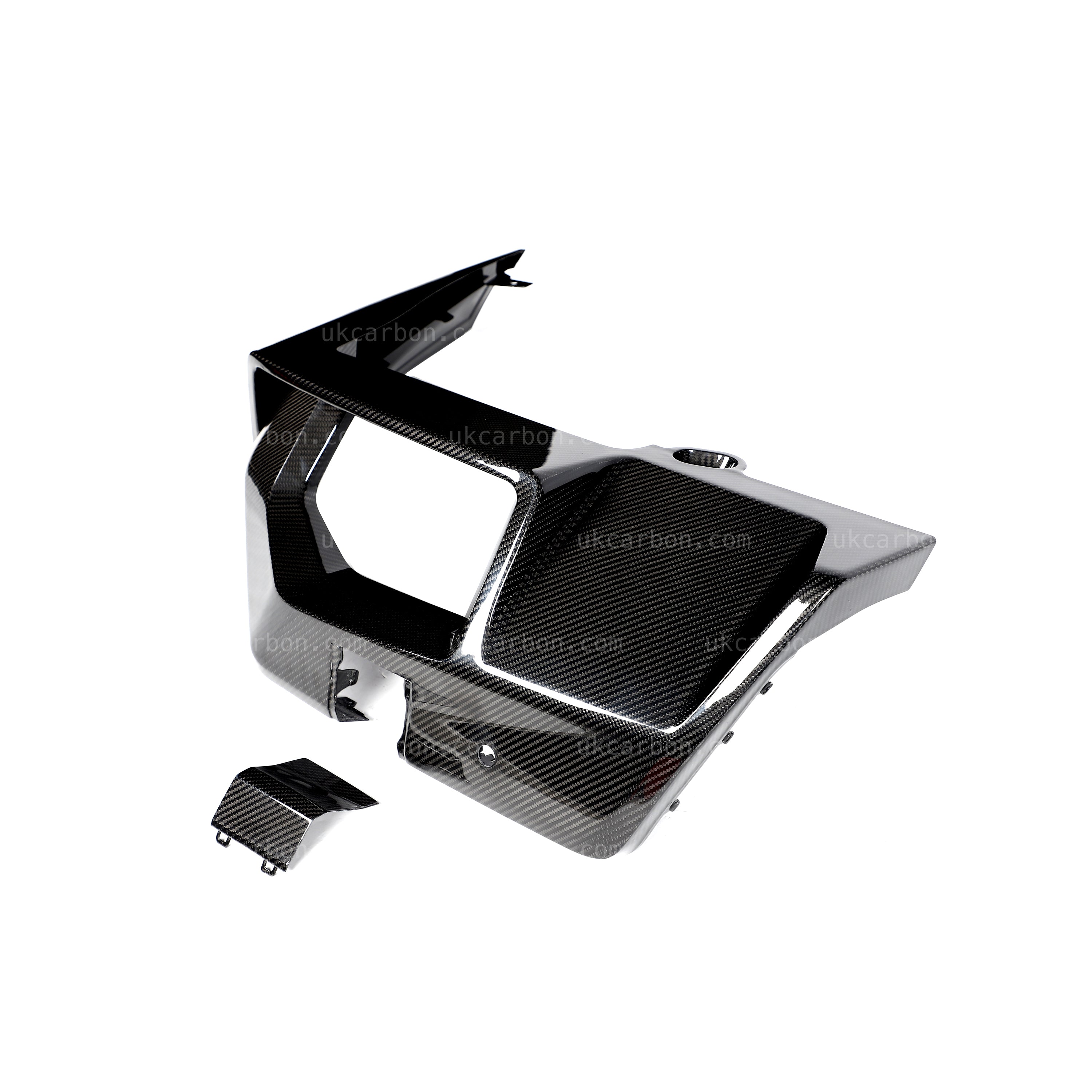 BMW M5 Diffuser Pre Preg G90 G99 M Performance Style Kit