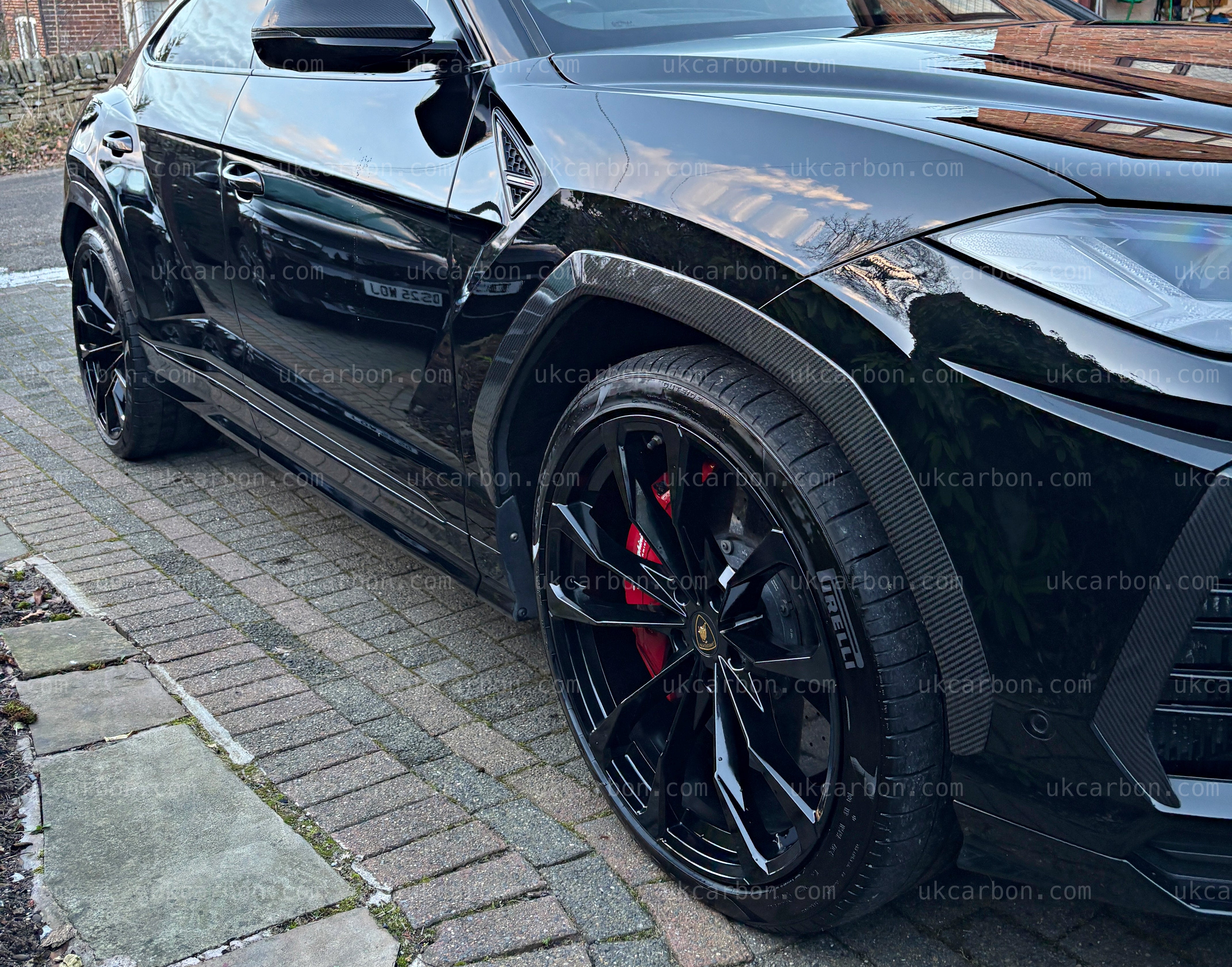 Lamboghini Urus Carbon Fibre Wheel Arch Trim Kit Pre Preg Fender